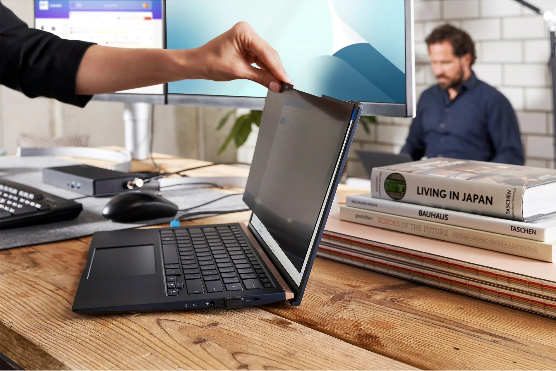 Maus Kensington Pro Fit Washable, me kabllo, ambidextrous, optik, USB, 1600 DPI, ngjyrë e zezë