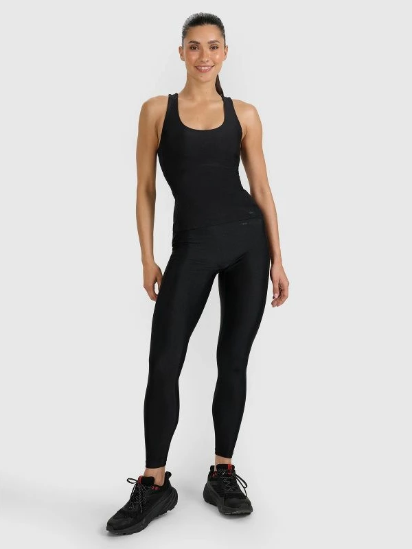 Maicë sportive për femra 4F, e zezë