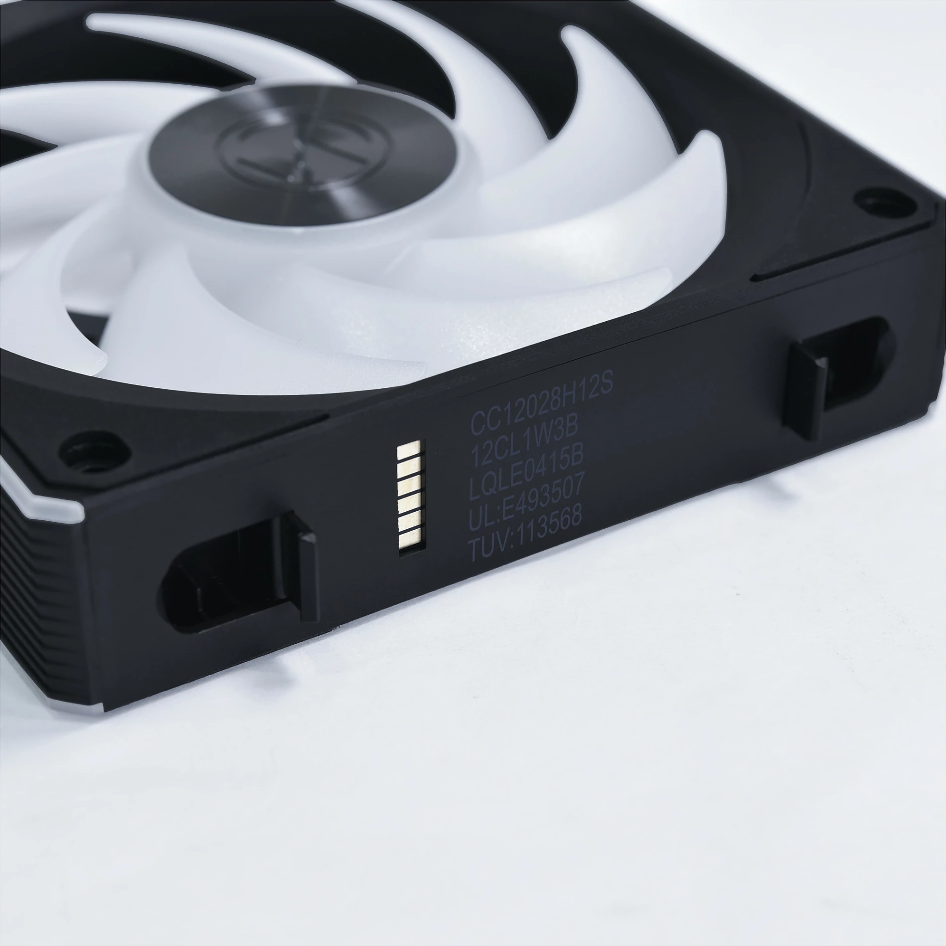 Ventilatorë për kasë Lian Li UNI FAN CL120, 120mm, RGB, Wireless, 3 copë
