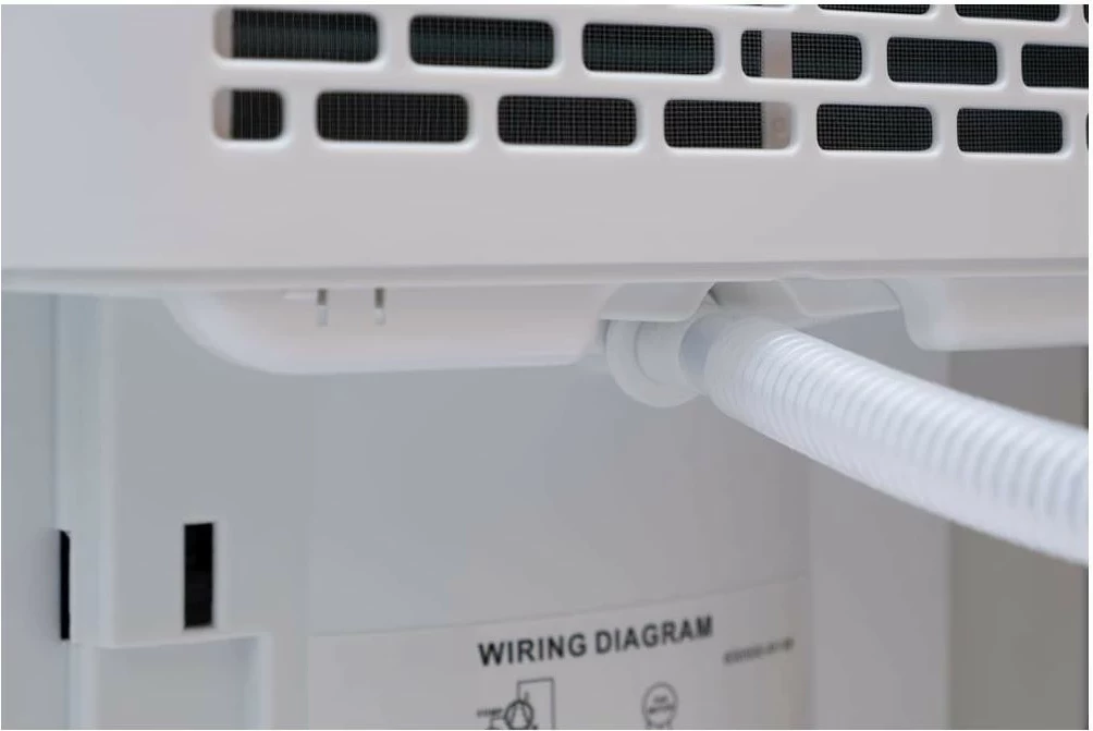 Tharëse ajri Eldom Luxi WiFi OP1131, 25m², bardhë