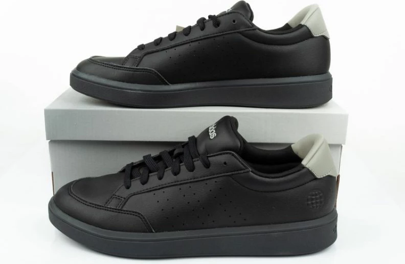 Atlete për meshkuj adidas Nova Court M GZ1783, të zeza