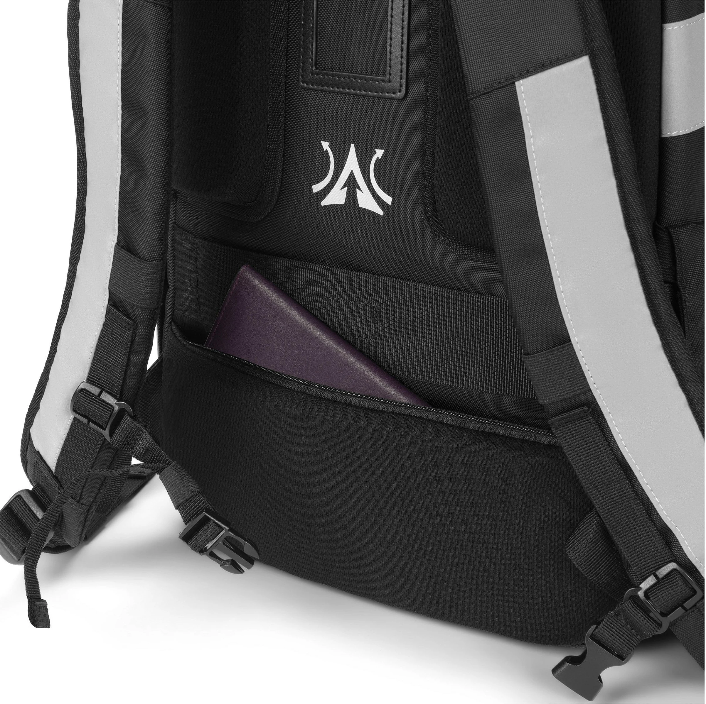 Çantë shpine Dicota BACKPACK REFLECTIVE 25, për laptop, e zezë