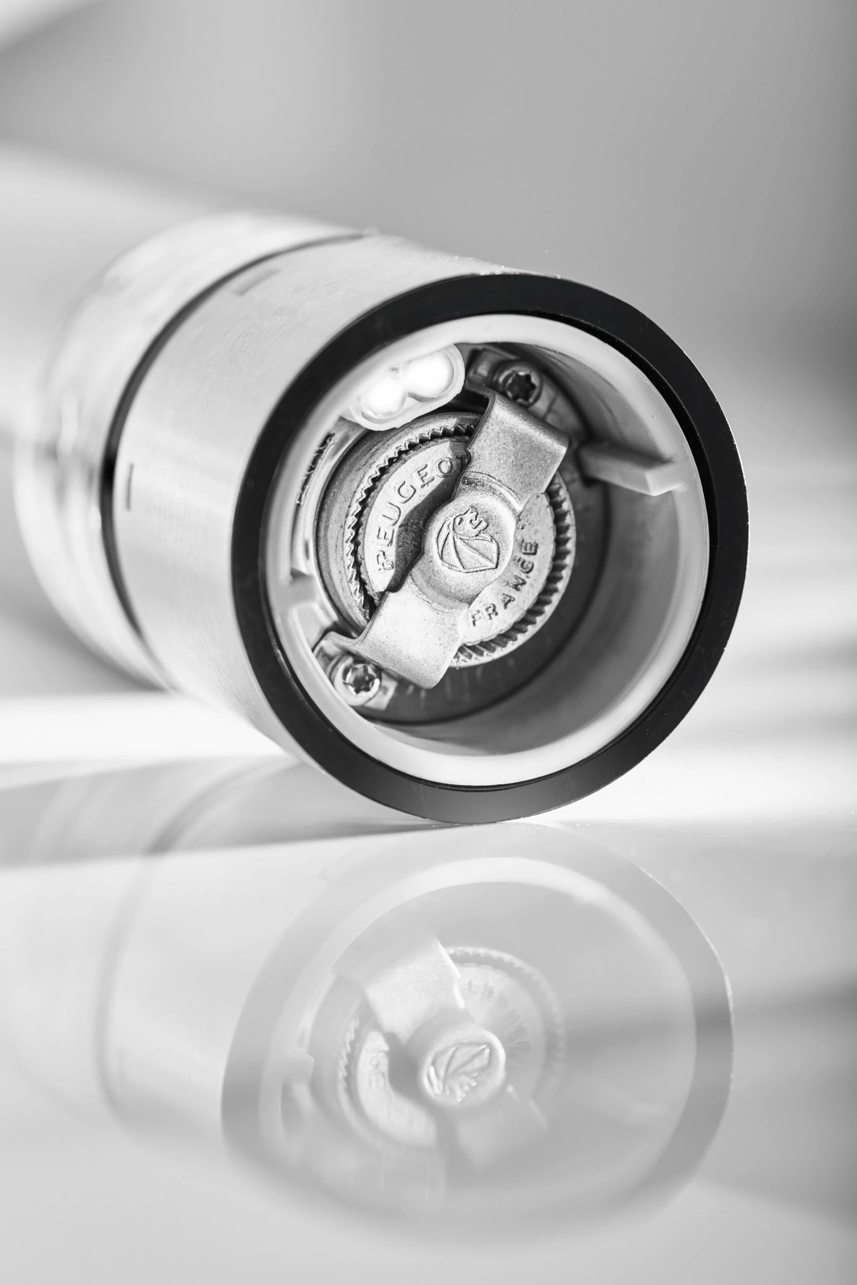 Mulli elektrik për piper Peugeot Daman PG-43179 16 cm, i zi, 1 copë