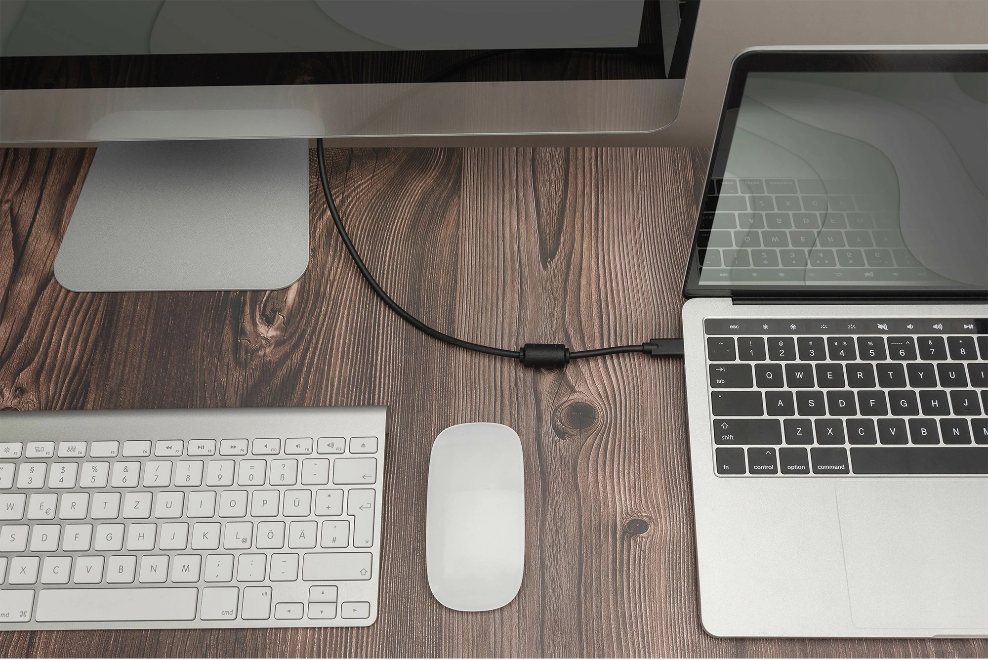 Adapter kabllo USB-C në DisplayPort Digitus 2.0m i zi