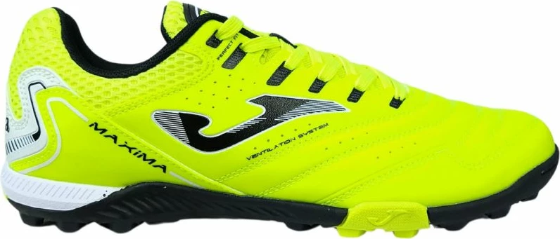 Atlete futbolli Joma për meshkuj, të gjelbra dhe të verdha