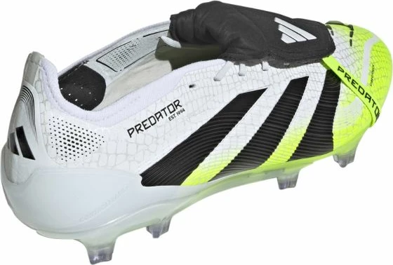 Atlete futbolli adidas për meshkuj, të bardha [Madhësia: 43 1/3]