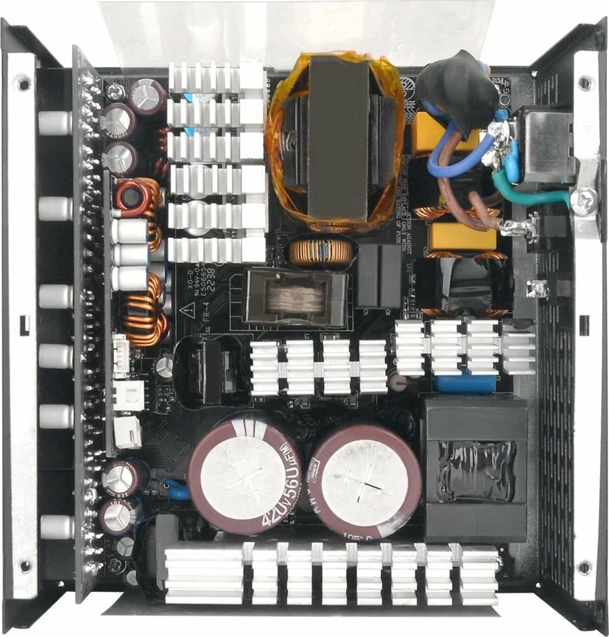 Furnizues energjie (PSU) Thermaltake Toughpower PF3 1200W, ATX 3.0, 80 Plus Platinum, full modular, PCIe 5.0 12VHPWR 16-pin, i zi