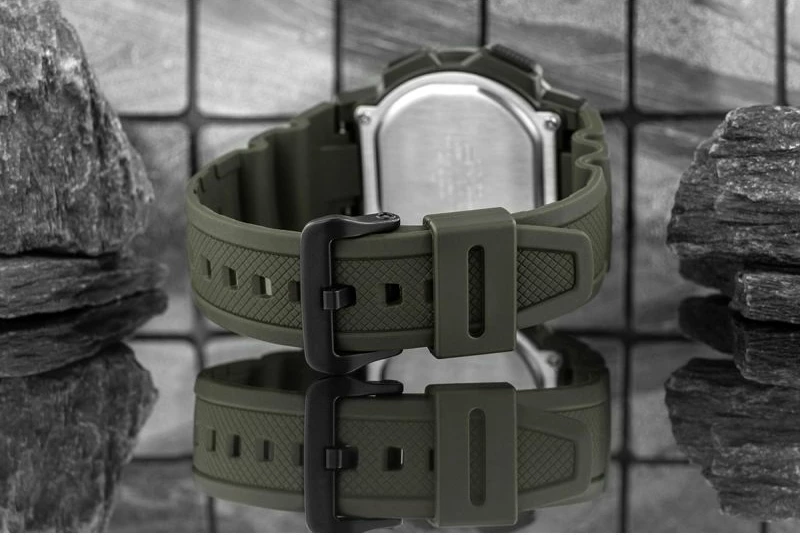 Orë dore për meshkuj Casio, e zezë