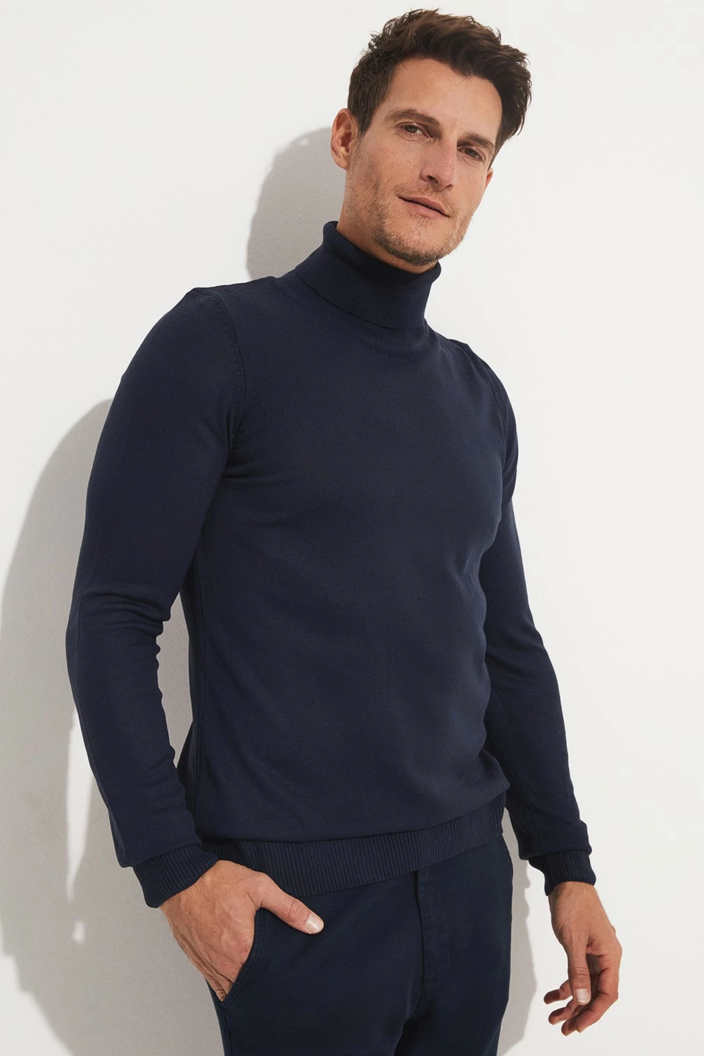 Rollkë për meshkuj June