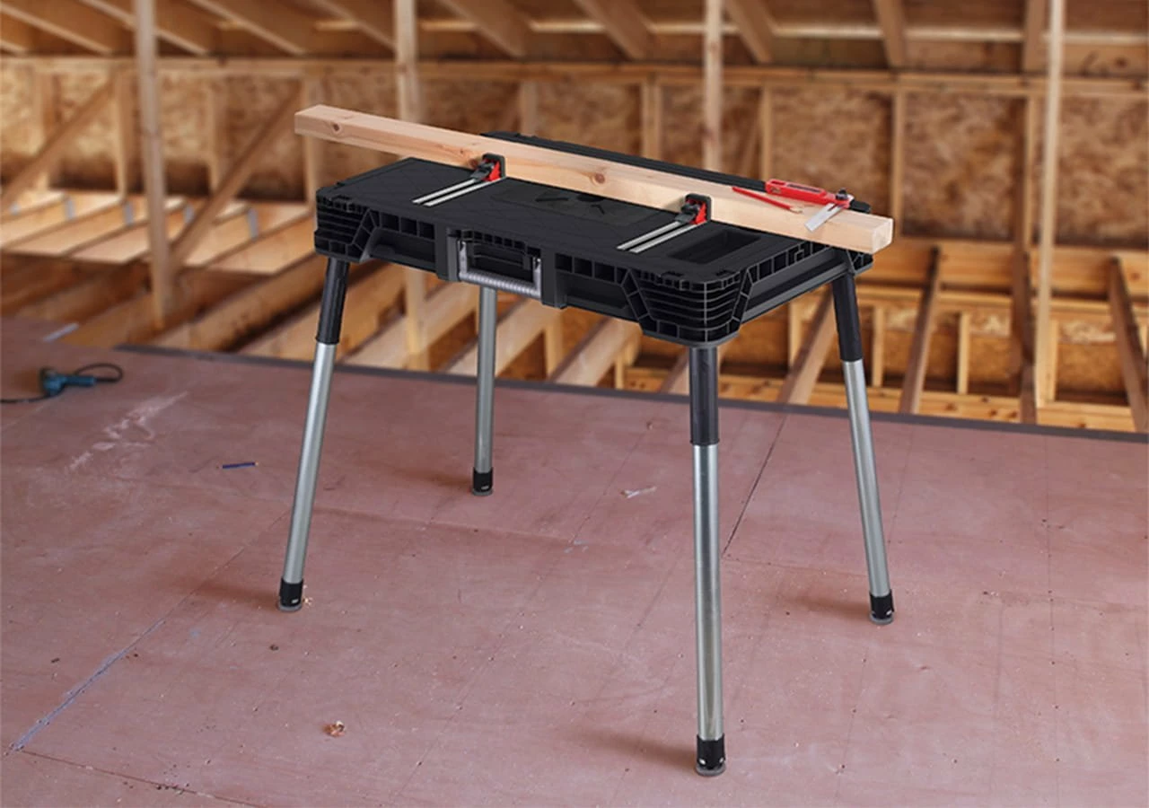 Tavolinë pune portative Keter Jobmade me shina CRV239985, 880 x 554 x 112 mm, kapacitet 453 kg, zi/kuqe