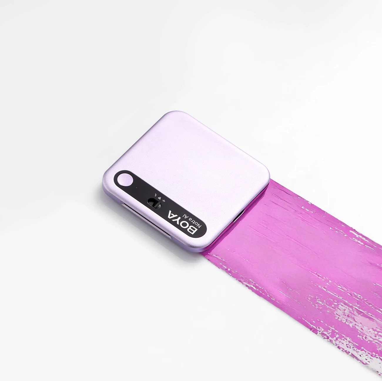 Regjistrues zëri BOYA Notra AI 64GB, transkriptim AI, Bluetooth/USB-C/Wi‑Fi, 24h, kompatibil me MagSafe, vjollcë, set me kabllo USB-C, adapter USB-A dhe unazë magnetike