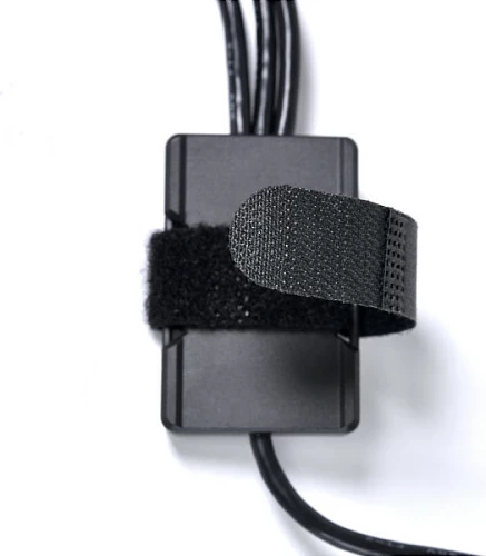 Konvertues USB Lian Li, 1 në 3 USB, i zi