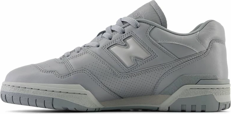 Atlete New Balance, për meshkuj dhe femra, të hirit