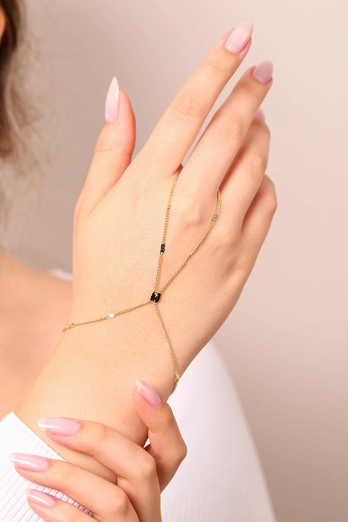 Zinxhir metali Elika, CSHM9959A