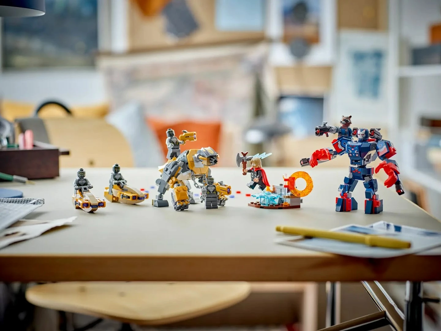 Set LEGO Marvel 76322 Avengers: Endgame Thor vs. Chitauri, 373 pjesë, 7 minifigura