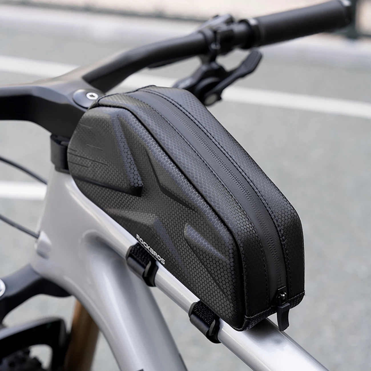 Çantë biçiklete Rockbros 3012011501, 1.4L, e zezë, për tub të sipërm