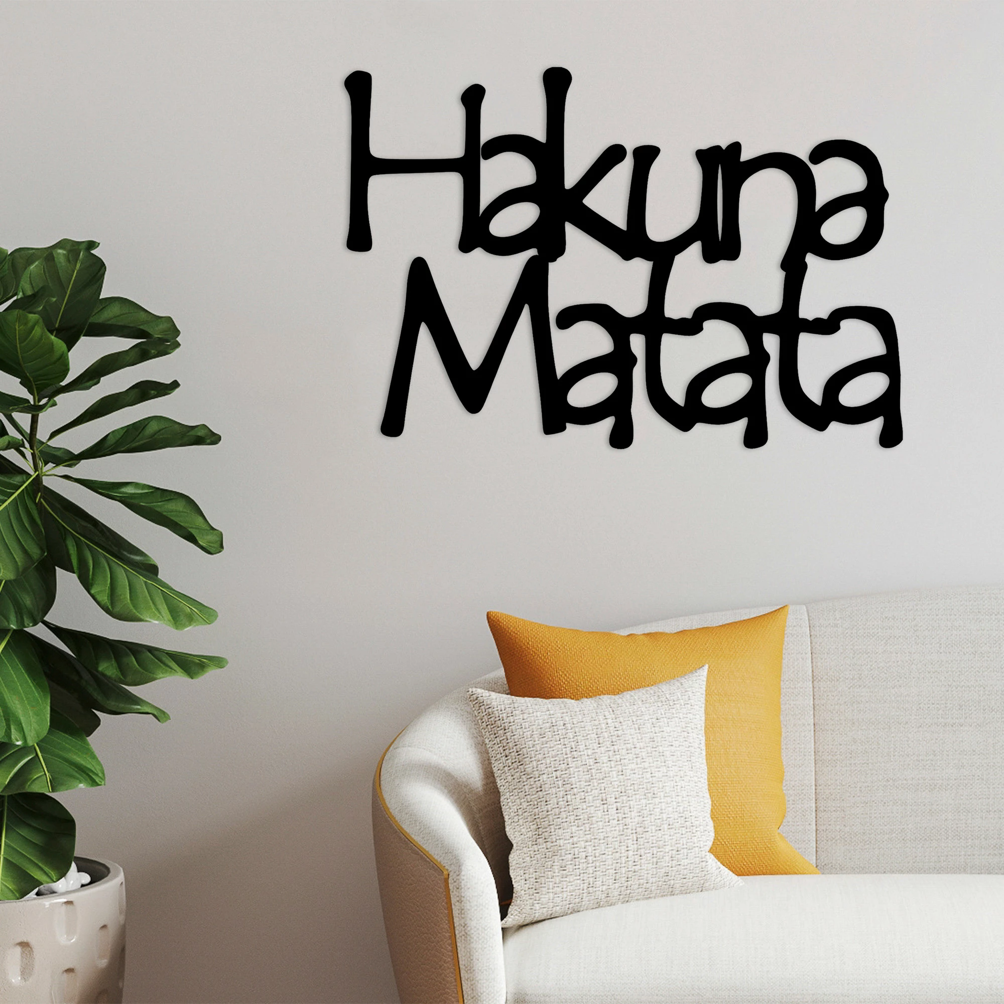Aksesor dekorativ metalik për mur, Hakuna Matata, i zi, 69x1.5x47cm