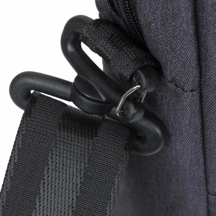 Çantë laptopi RIVACASE 7730 15.6\" rezistente ndaj ujit, ECO, e zezë