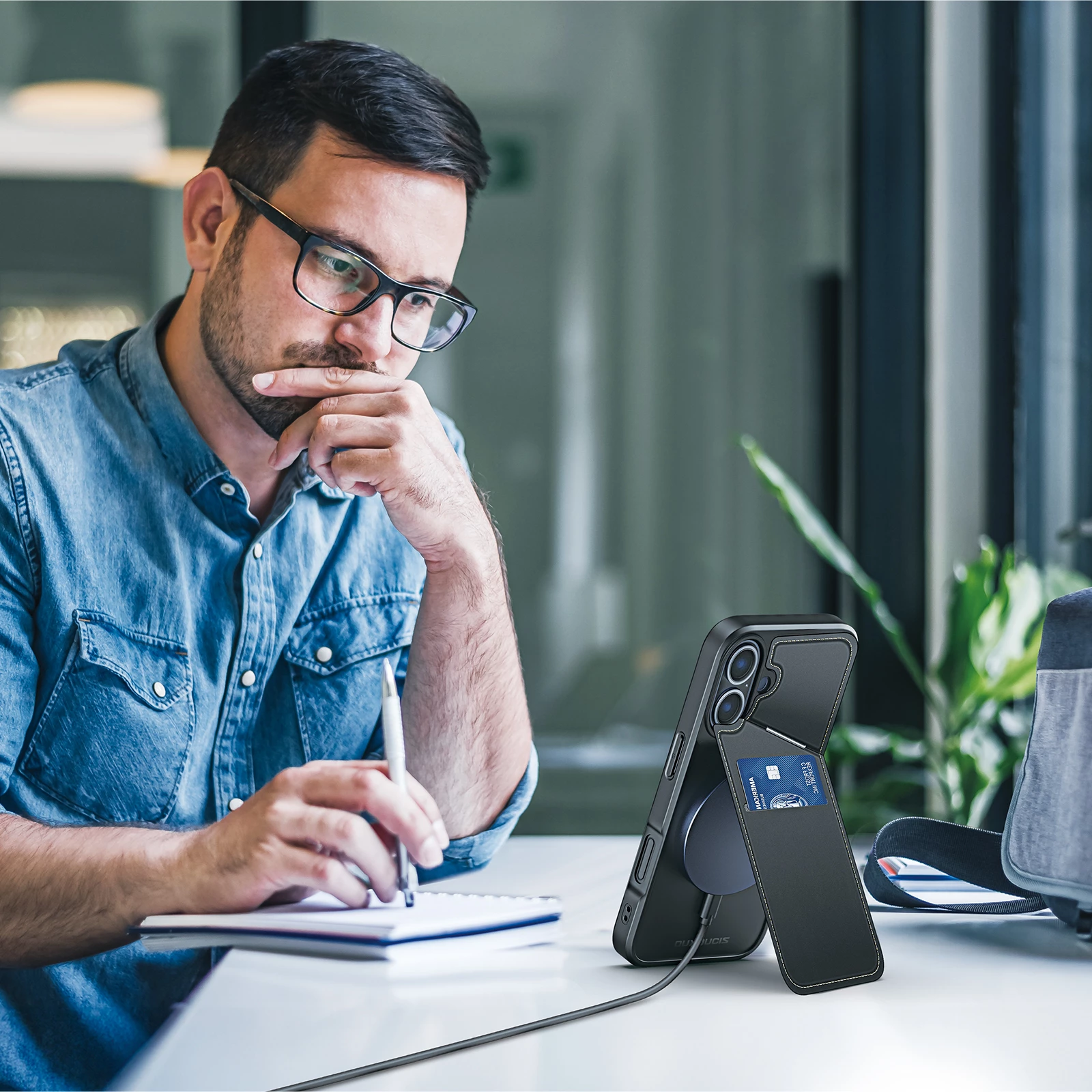 Mbështjellës Dux Ducis Rafi II Mag për iPhone 16, me MagSafe, portofol RFID, me mbajtëse, i zi