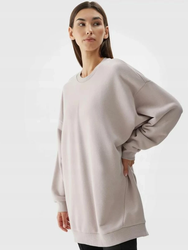 Duks për femra 4F, L