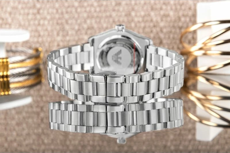 Orë dore femra Emporio Armani AR11723, argjend