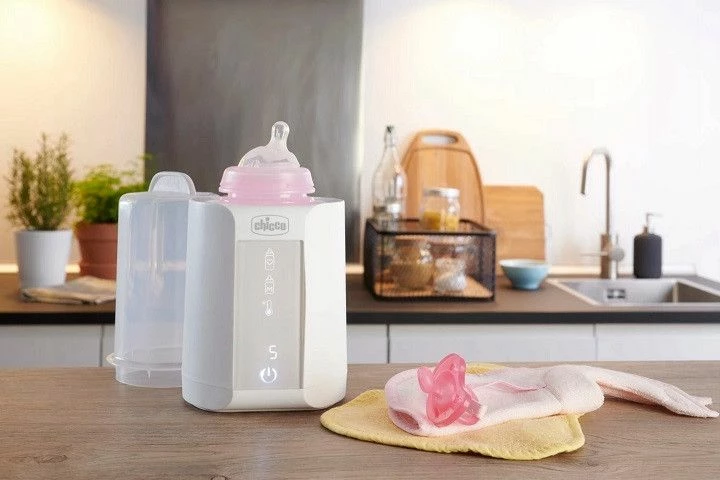 Ngrohës shisheje me sterilizator Chicco CHI000312, 1 shishe, ekran me prekje, bardhë