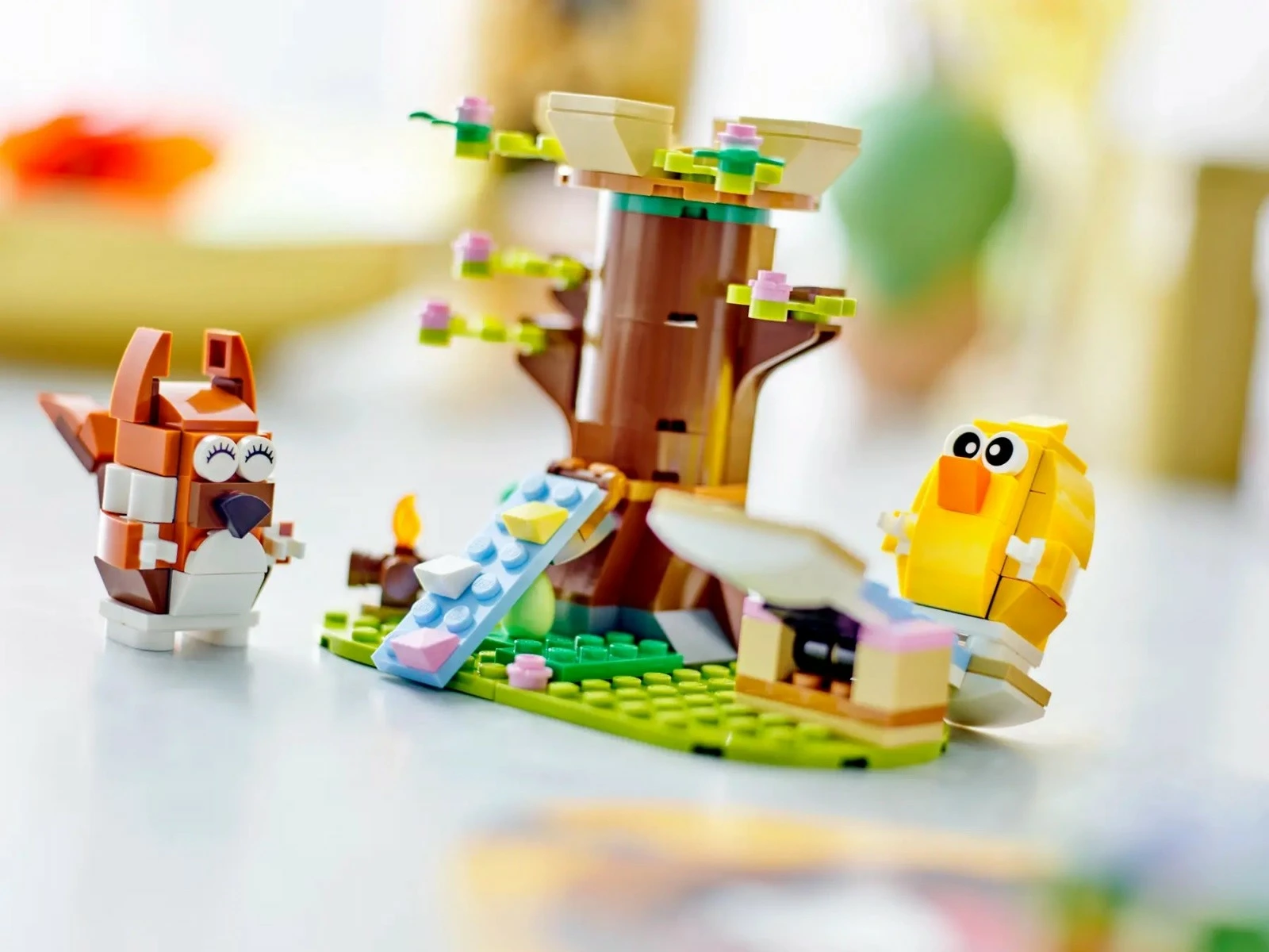 Set LEGO Spring Playground for Animals 40709, 172 pjesë, plastikë, shumëngjyrëshe