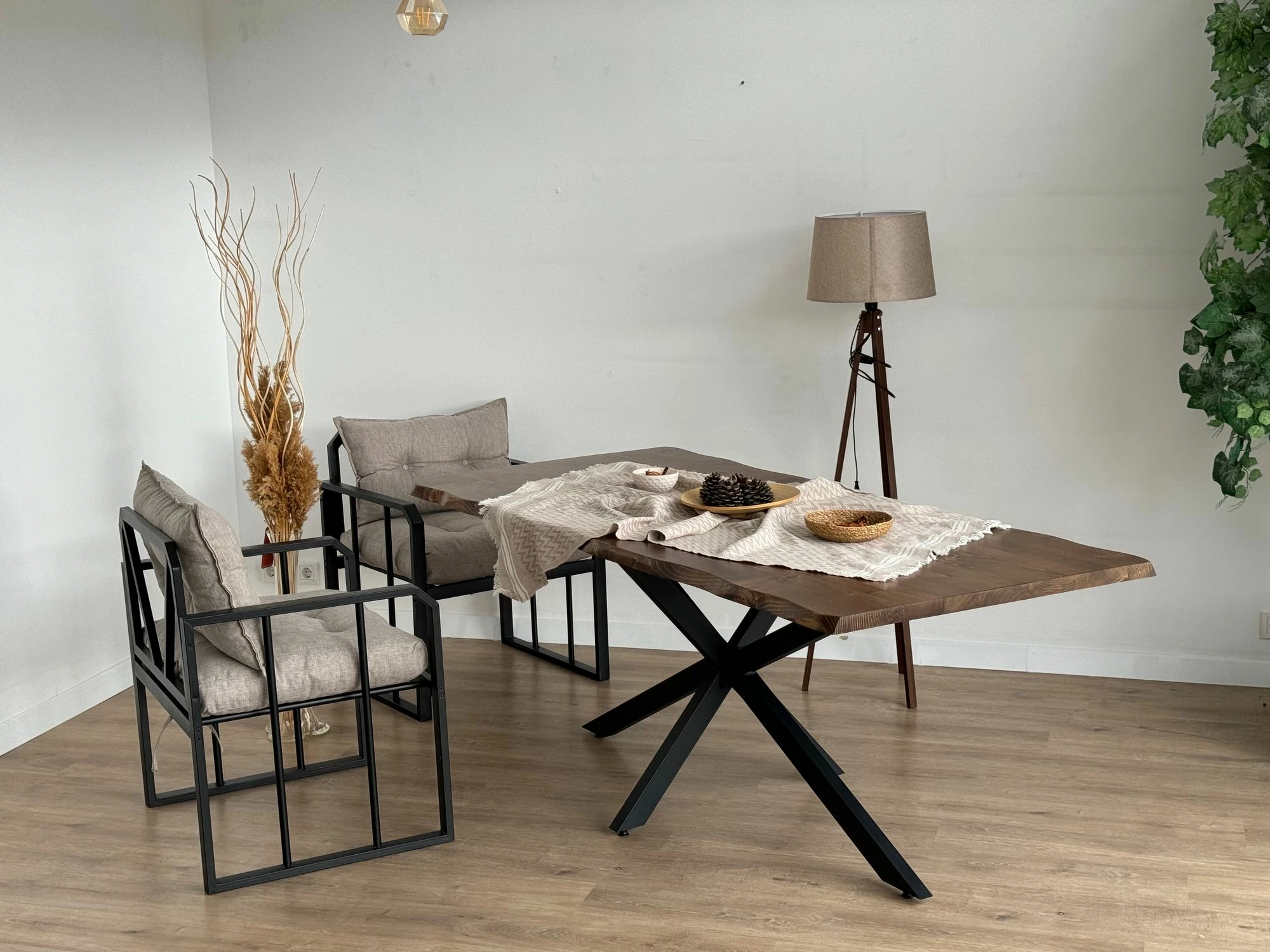 Këmbë metalike për tavolinë, ngjyrë e zezë, Skye Decor, model Ahtapot