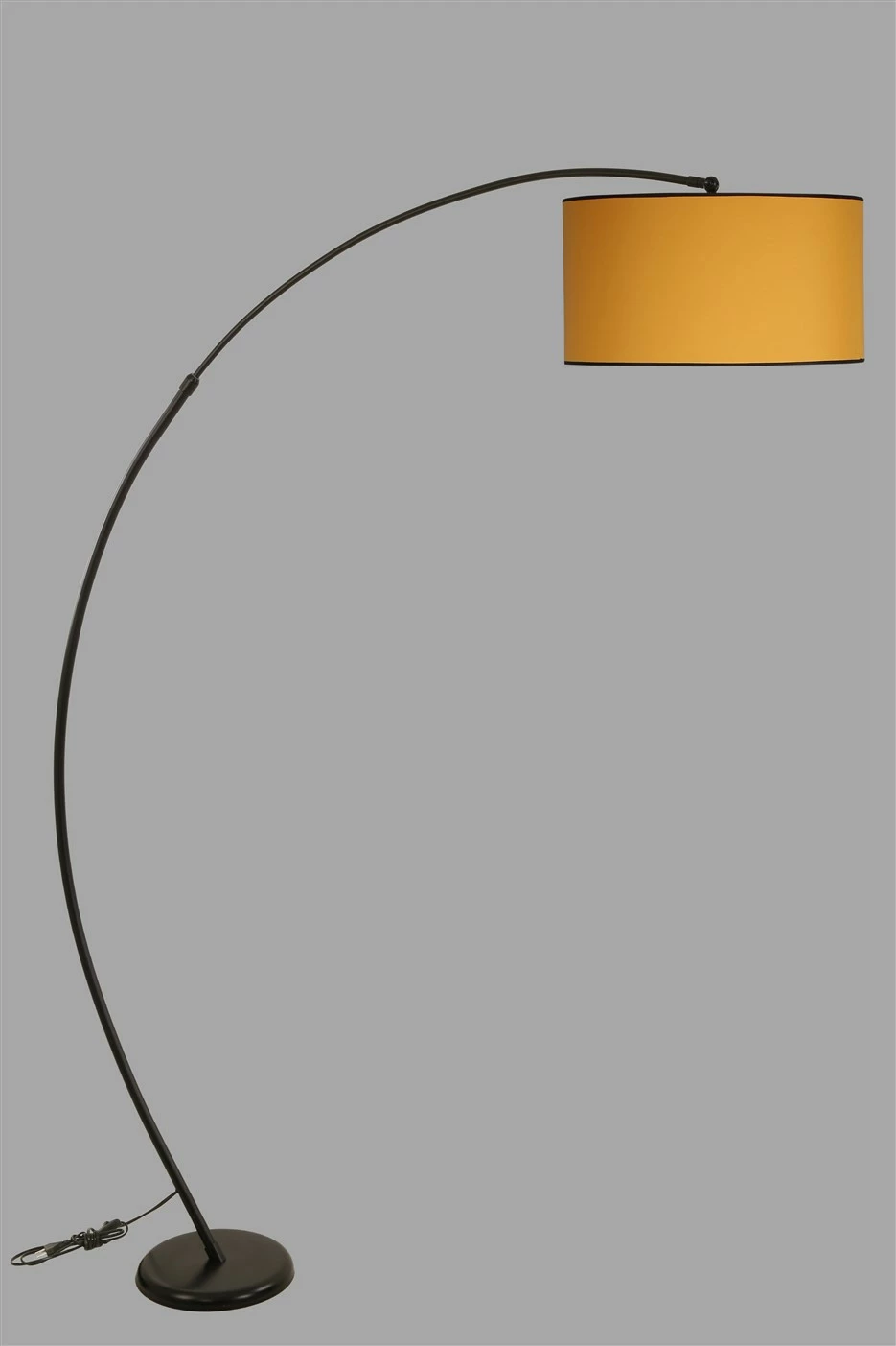 Llambë dyshemeje Opviq, trup metalik, abazhur cilindrik, ngjyrë e verdhë, lartësi e rregullueshme