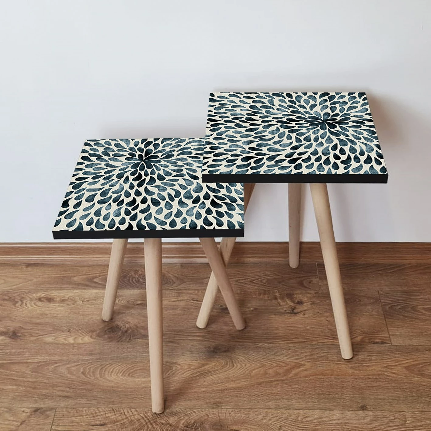 Set tavolinash ndihmëse, dy copë, dizajn Skye Decor, ngjyrë e gjelbër dhe bezhë, 2Shp54