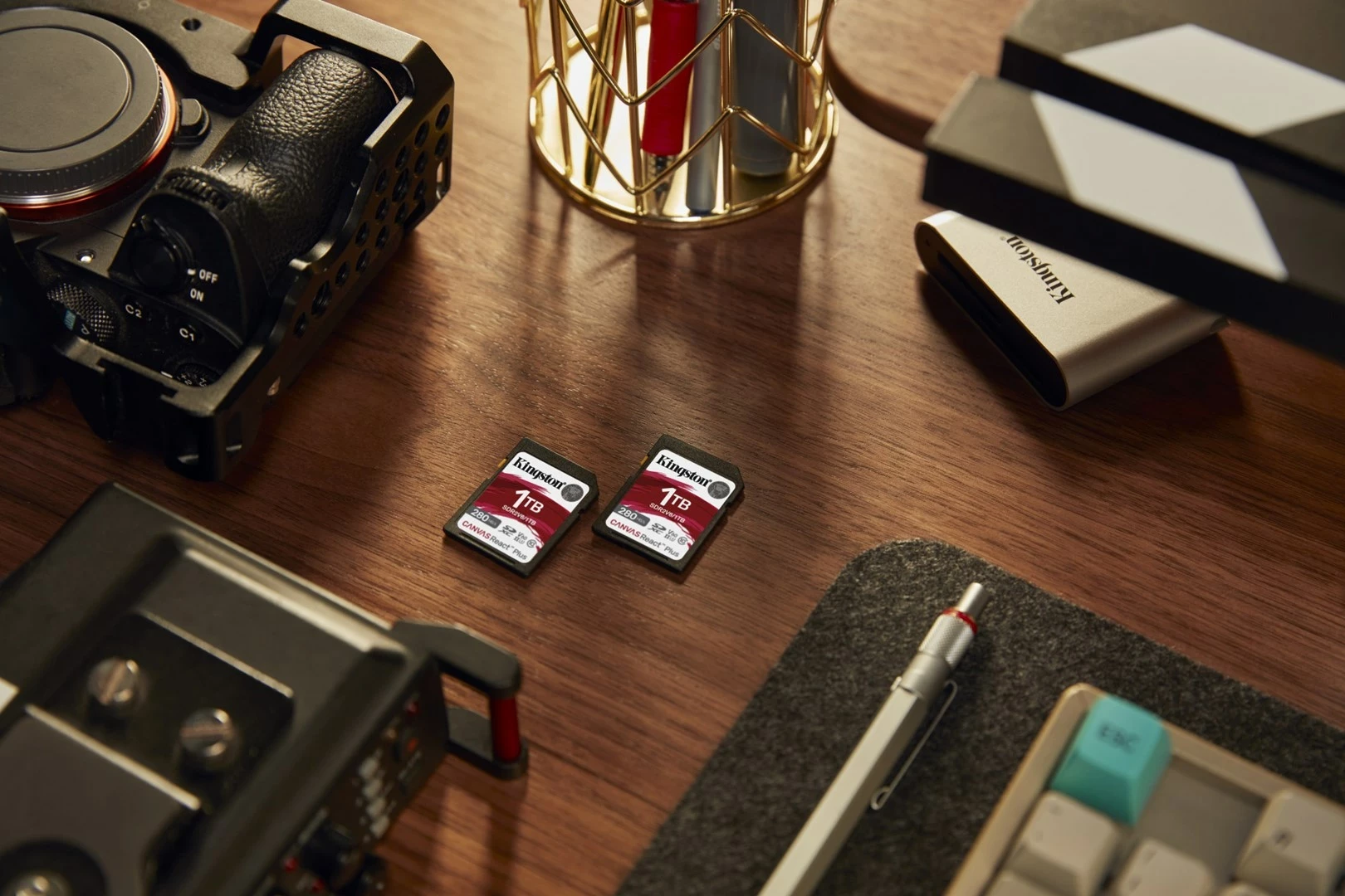 Kartelë memorie Kingston Canvas React Plus 1TB, SDXC UHS-II, e zezë