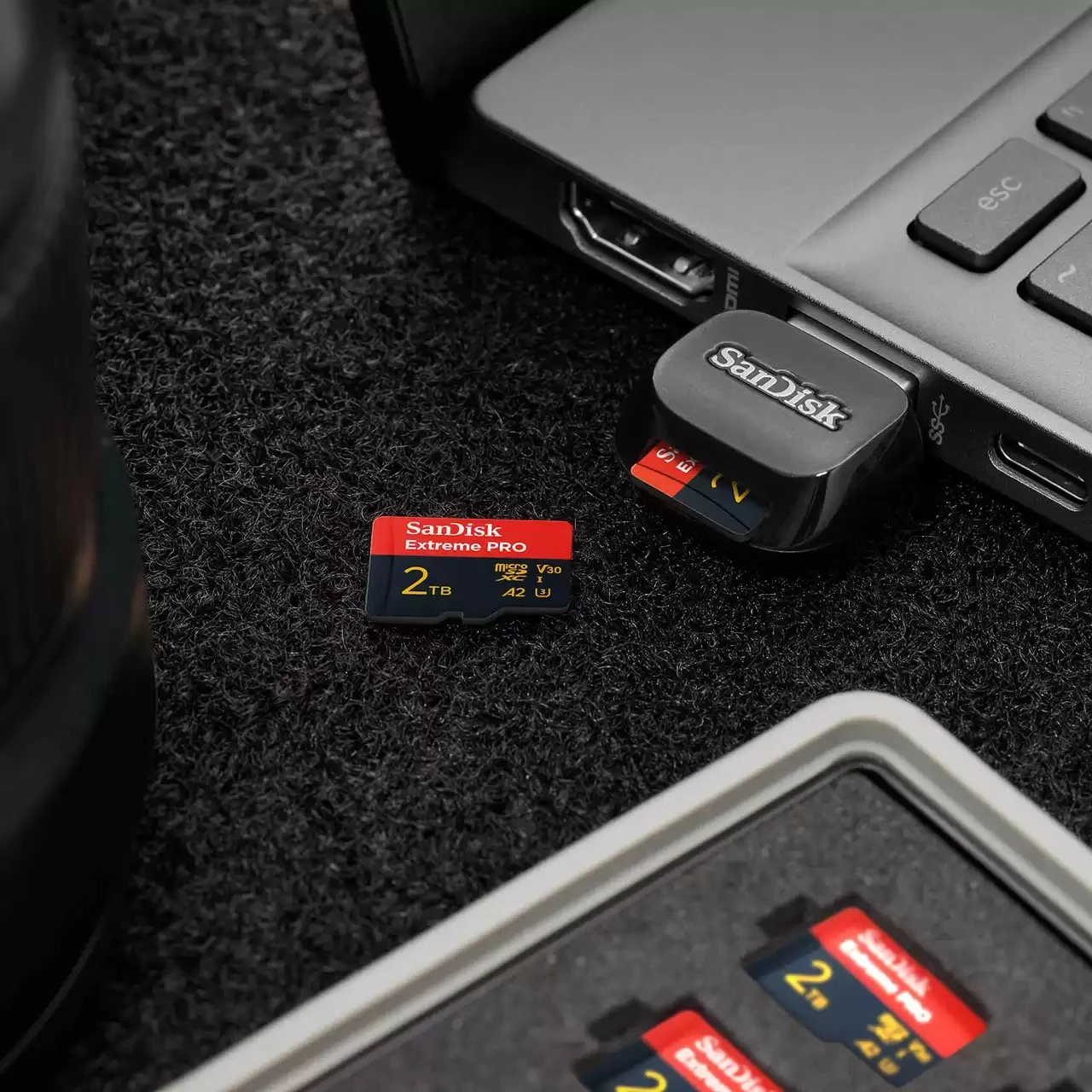 Kartelë microSDXC Sandisk Extreme PRO, 2 TB, Class 10, UHS-I, e zezë dhe e kuqe