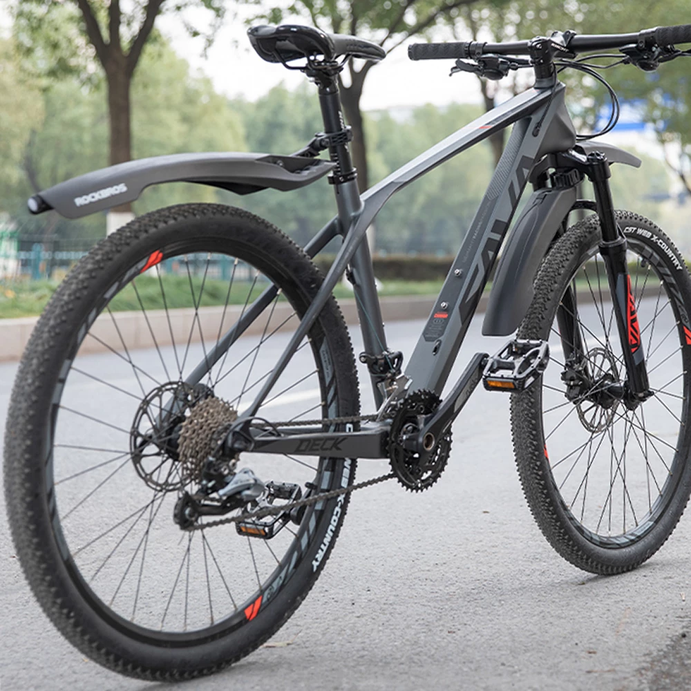 Mbrojtëse balte për biçikletë Rockbros DNB8001 me dritë LED të kuqe, e zezë