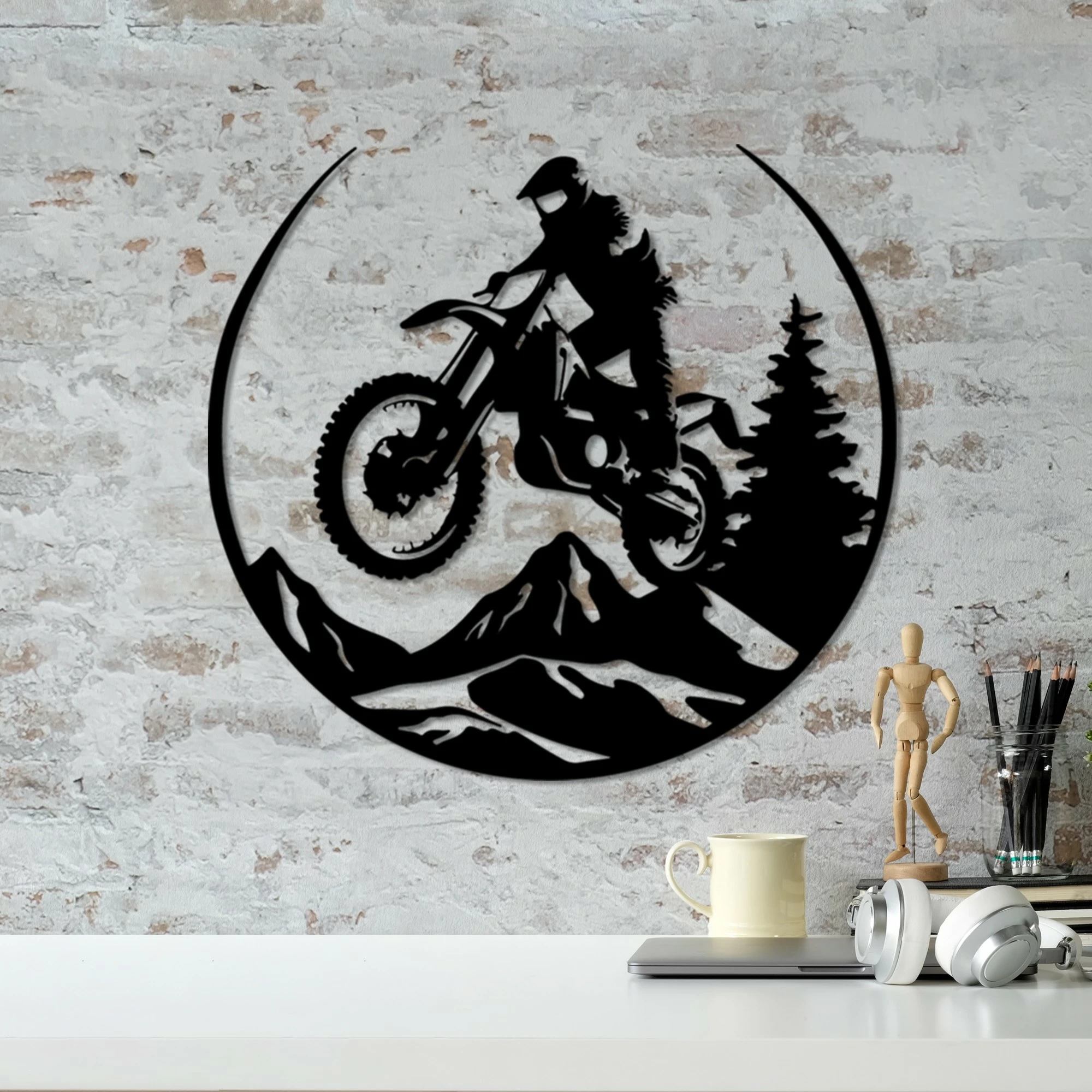 Aksesor dekorativ metalik për mur Wallity, Enduro, ngjyrë e zezë, 46x49cm