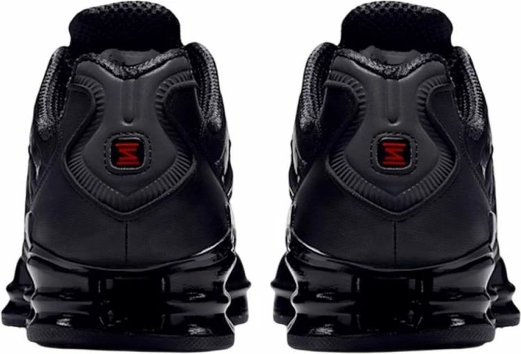 Atlete Nike për meshkuj, të zeza