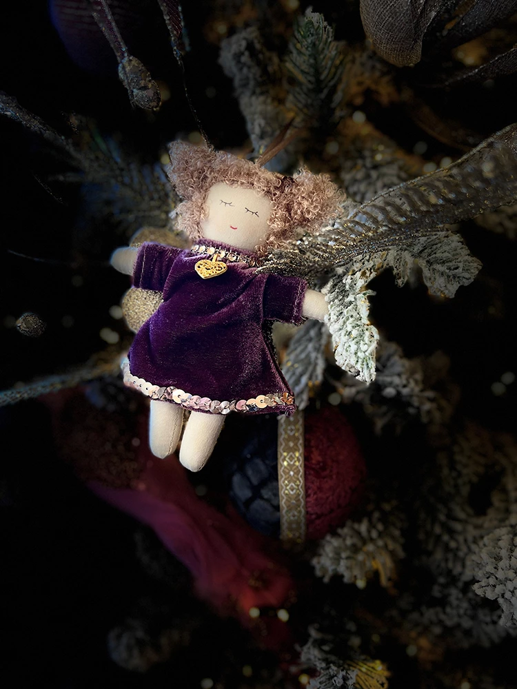 Dekor për Krishtlindje, vajzë Pixie, stof, rozë-bardhë, 11x25cm