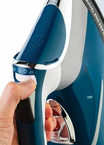 Hekur pa kabllo Russell Hobbs 26020-56 One Temperature 2600 W, blu
