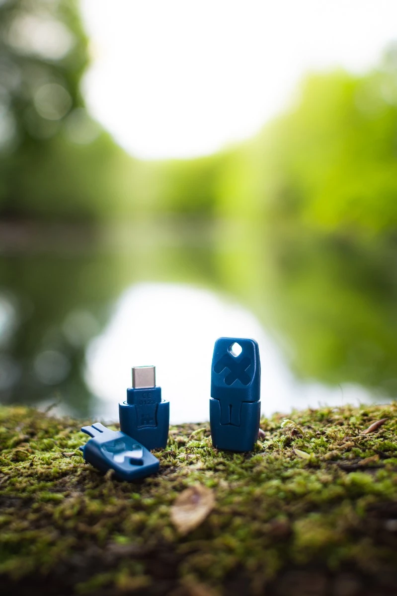 Pajisje kundër pickimeve të insekteve HEAT IT V3 USB-C, e kaltër