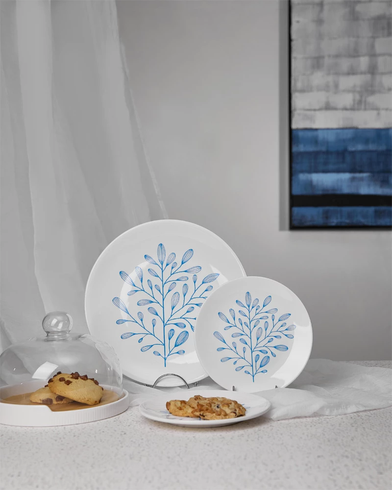 Set pjatash ëmbëlsirash Ydra, 7 copë, porcelan i bardhë, blu e çelët, 30x30x3cm