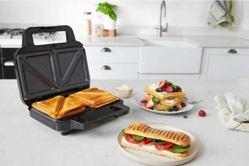 Toster 3-në-1 Breville VST098X, i zi