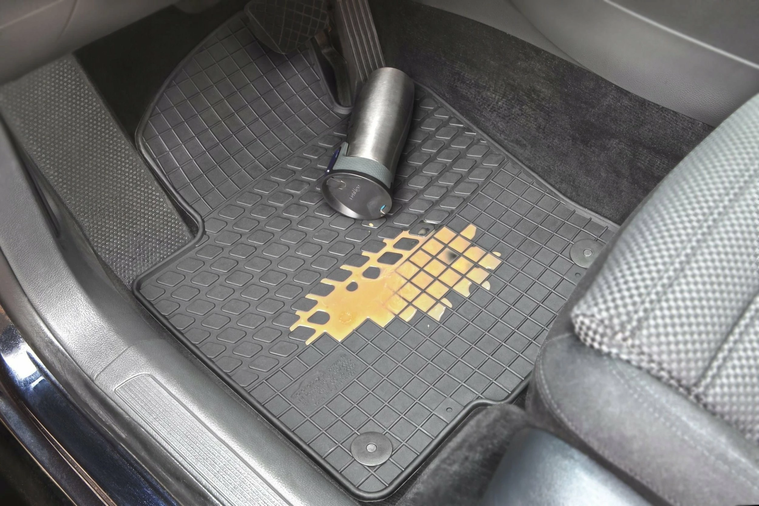 Tepihë gome për Chevrolet Captiva 2006+, GeyerHosaja 150706, set 4 copë, e zezë
