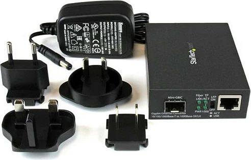 Konvertues media StarTech MCM1110SFP, Gigabit Ethernet RJ45 në Fiber, slot SFP i hapur, 10/100/1000 Mbps, i zi