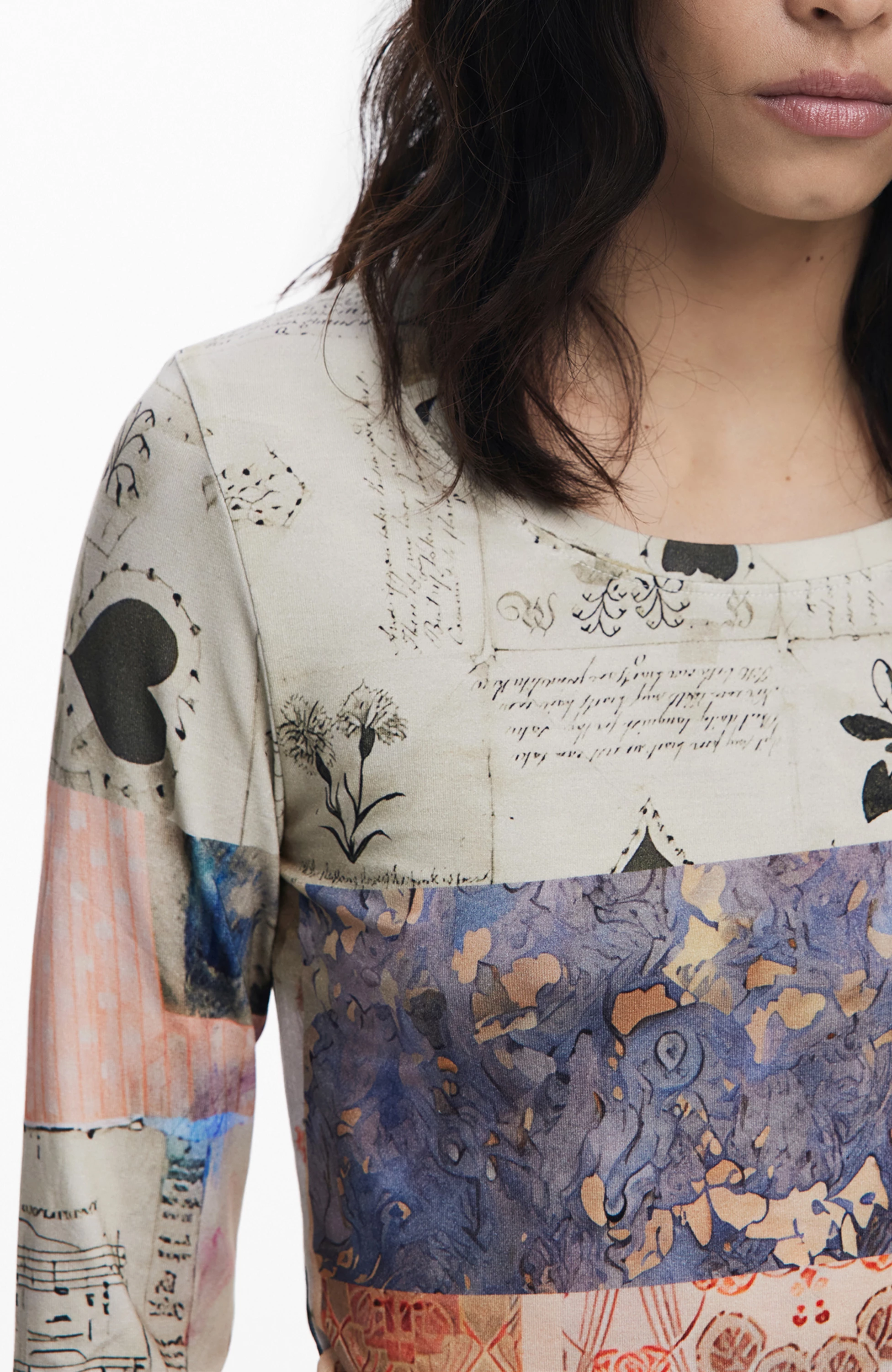 Maicë me mëngë të gjata DESIGUAL Limbanı femra, bezhë