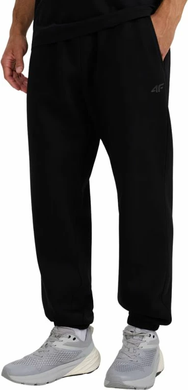 Pantallona për meshkuj 4F, të zeza