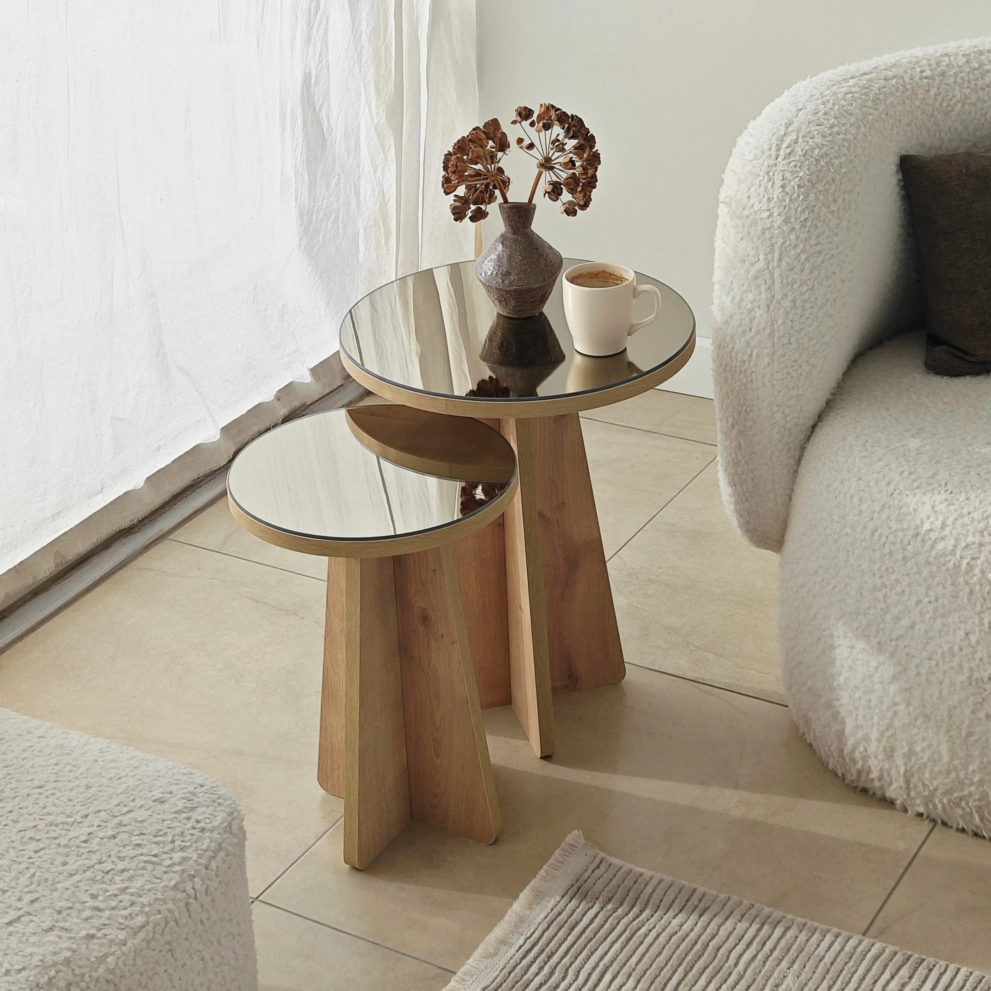 Set tavolinash anësore Skye Decor, Luna 2, bronzi, lisi sapphire