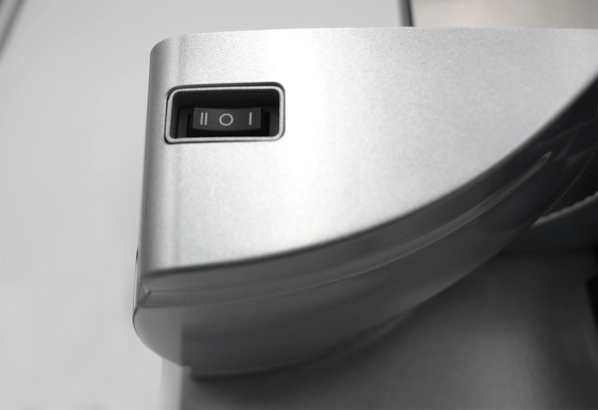 prerëse mishi Elit MS-23 150W teh çelik inox 190 mm trashësi 0-15 mm inoks