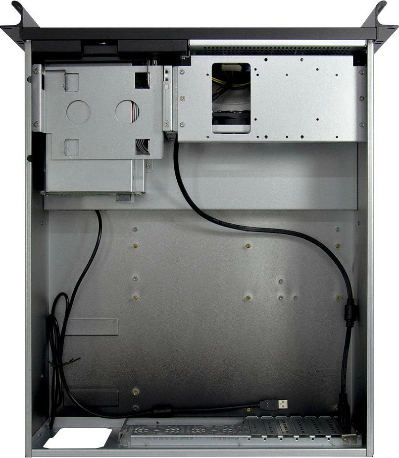 Kasë rack 19" 4U Inter-Tech IPC 4U 4452-TFT, me monitor TFT, tastierë dhe maus, e zezë