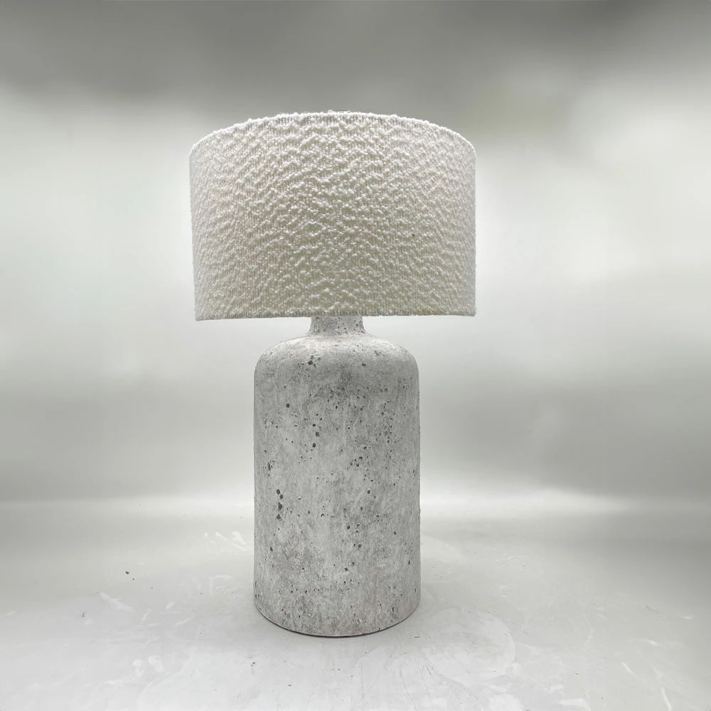 Llambë tavoline Mortar, qeramikë, gri, abazhur liri i bardhë, 22x22x66cm
