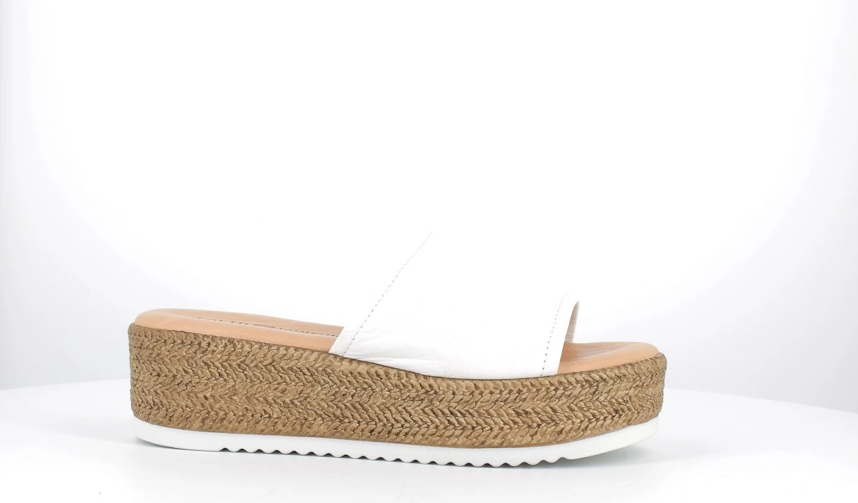 Sandale per femra MIA, të bardha