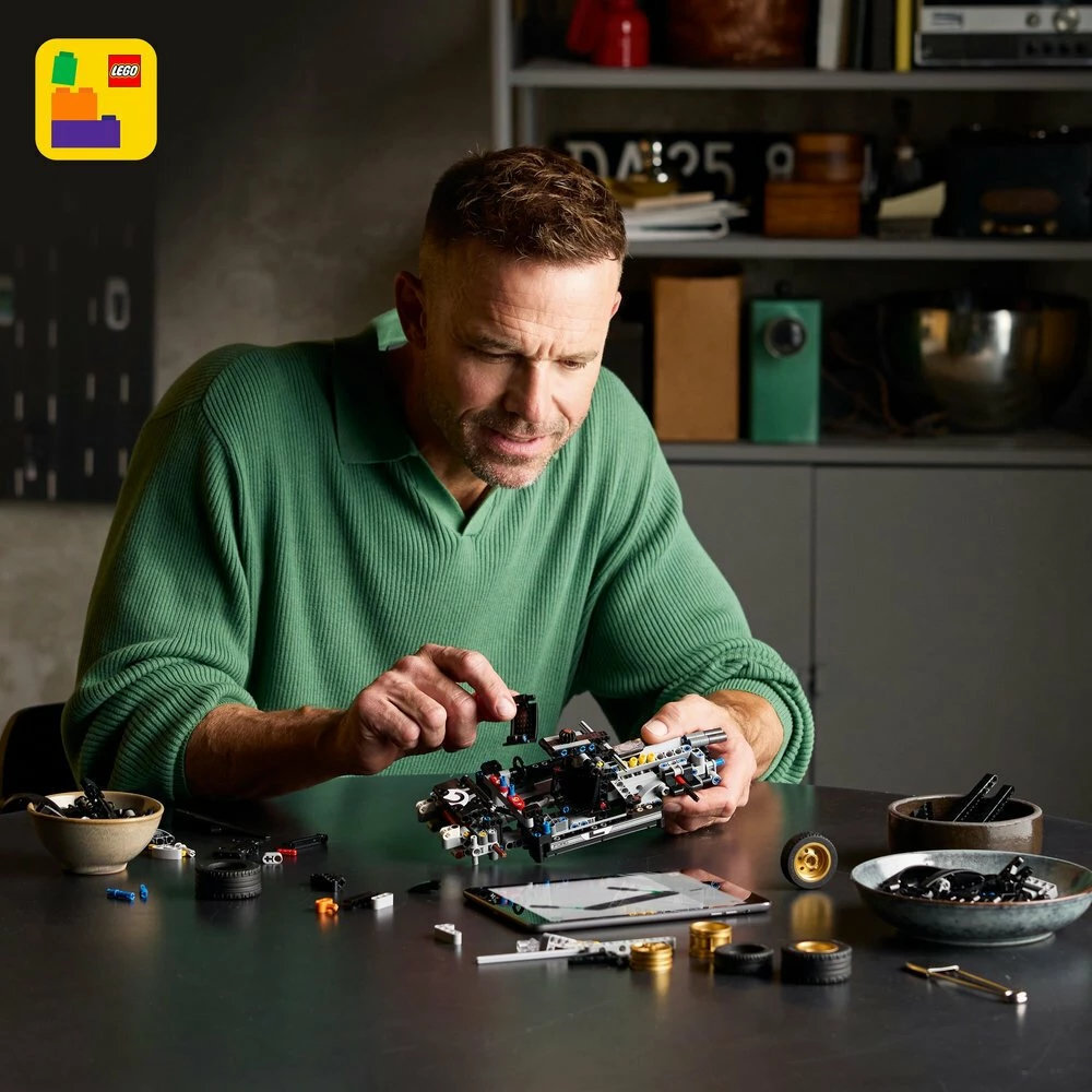 Set LEGO Technic veturë garash 1966 Ford GT40 MKII 42223, 793 copë, zi/argjend